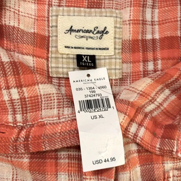 NWT American Eagle Cropped Plaid Flannel Button Down Shirt - Picture 6 of 12